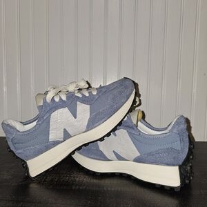 New Balance U327WCB Wmns Size 7